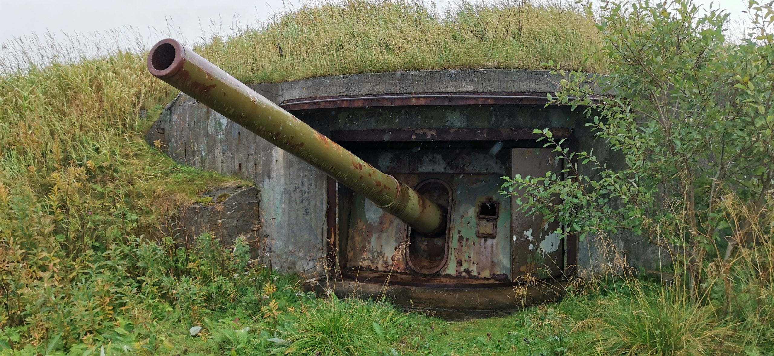 Kann man spannend finden - oder gruselig: Die Bunkeranlagen auf Senja.